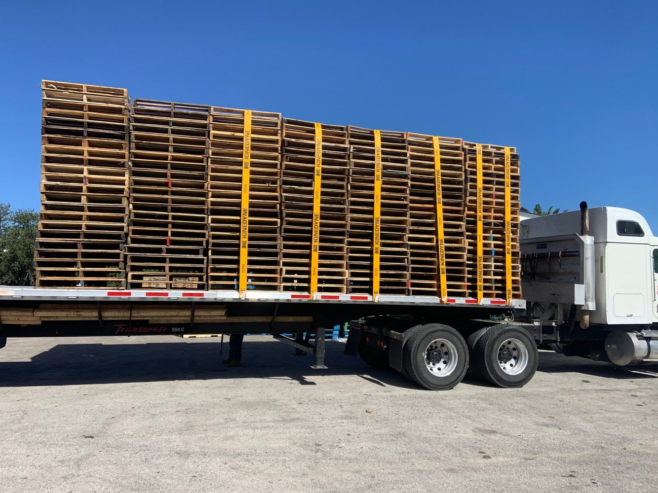 Florida Pallet Supply delivery